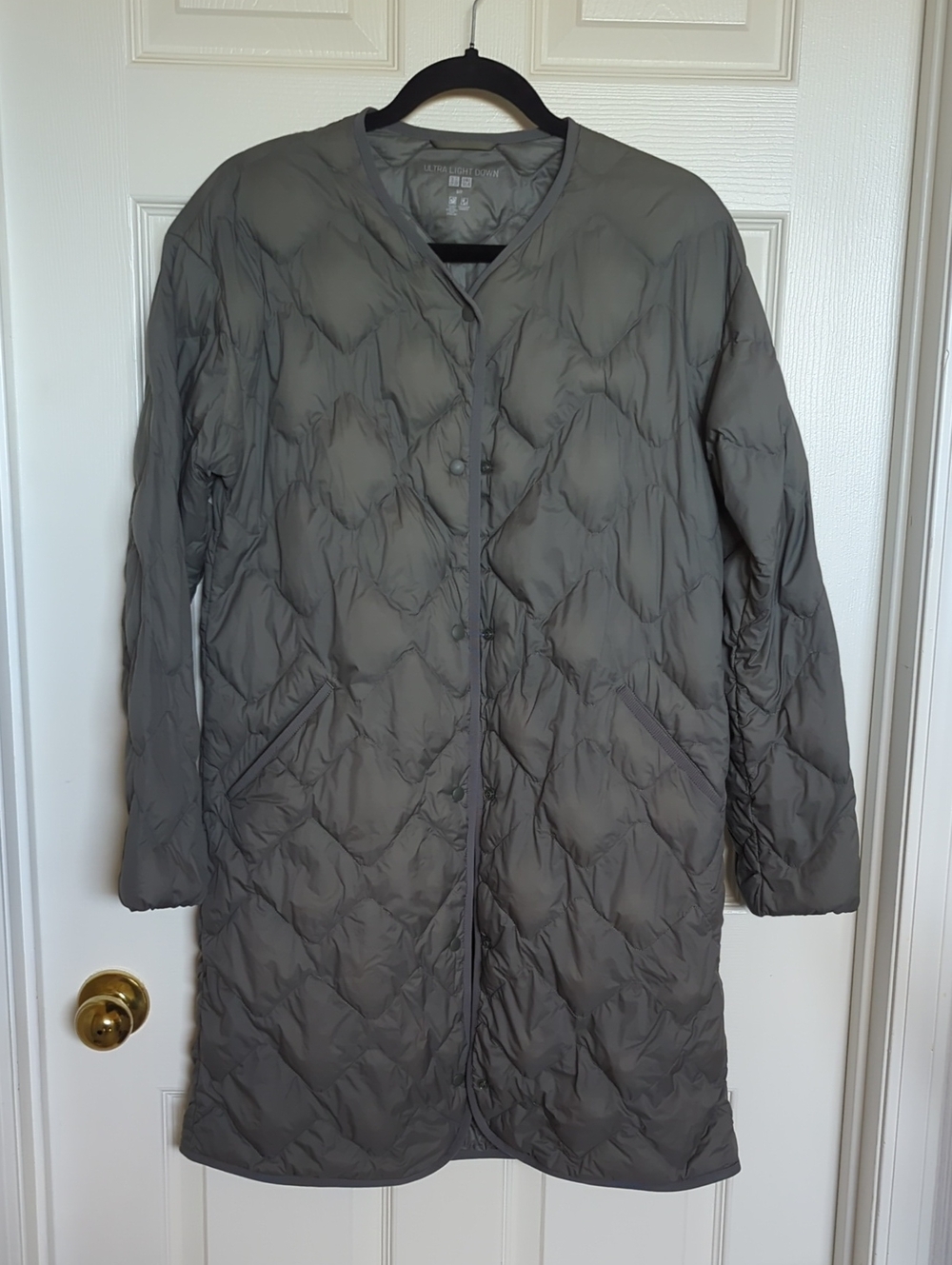 Uniqlo Long Quilted Puffer Coat in Dark Gray/Green
